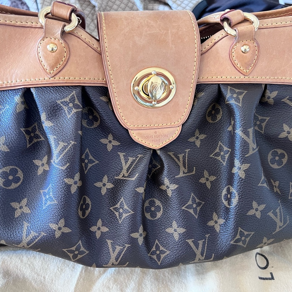 Louis Vuitton  Women's Bag authentic